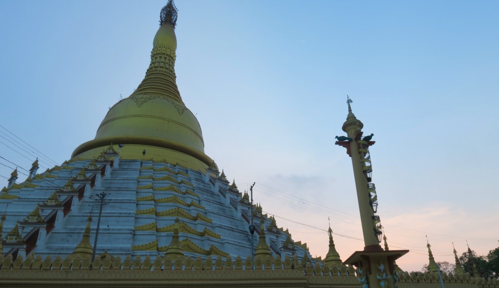 La imagen tiene un atributo ALT vacío; su nombre de archivo es mahezedi-paya.jpg